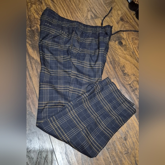 Plaid Fashion Pants - Picture 1 of 3